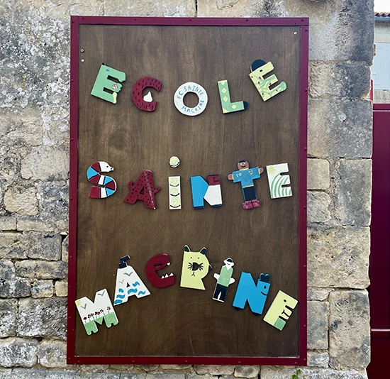 École maternelle et élémentaire Sainte-Macrine - Niort 79 - Extérieurs