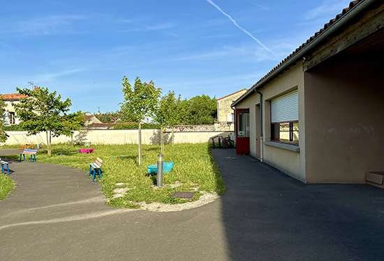 École maternelle et élémentaire Sainte-Macrine - Niort 79 - Extérieurs
