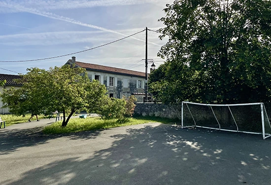 École maternelle et élémentaire Sainte-Macrine - Niort 79 - Extérieurs